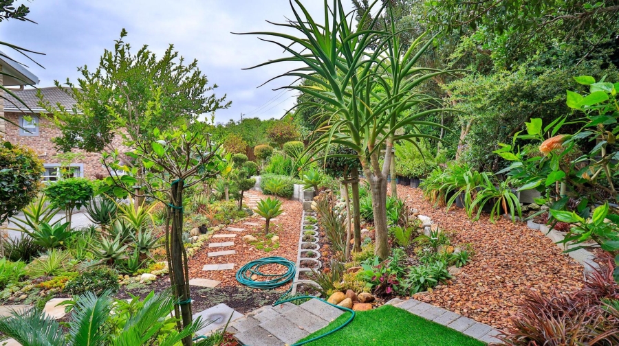 4 Bedroom Property for Sale in Hersham Western Cape